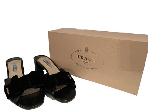 prada sandalen samt|designer sandals Prada.